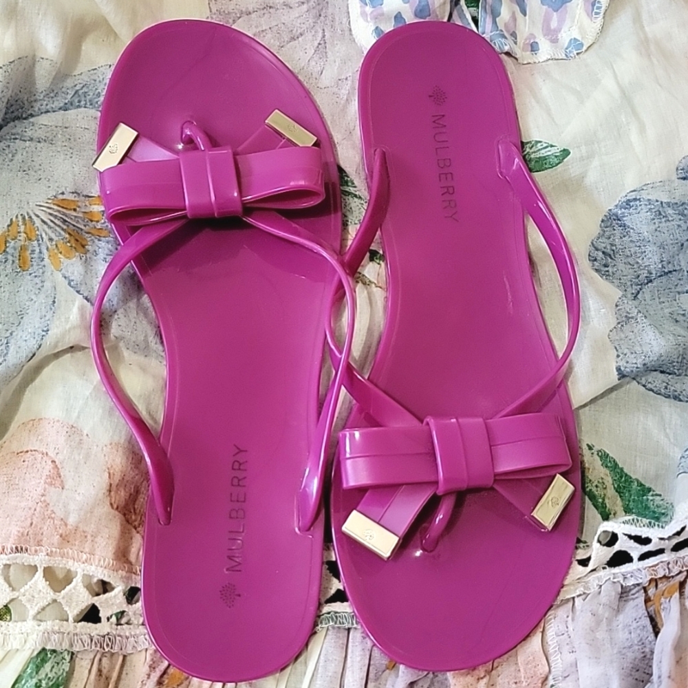 EUC Mulberry Bow Signed Flat Thong Rubber Jelly Slides Fuschia Beach Rare